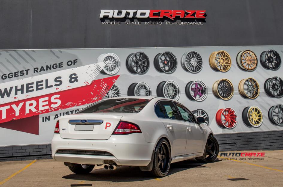 FORD FALCON PANTANO MATTE BLACK